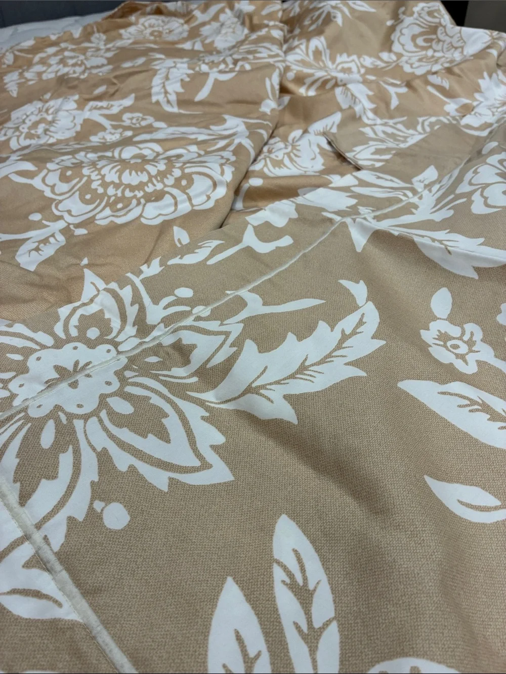 Lands' End Tan and White Floral Duvet Cover King